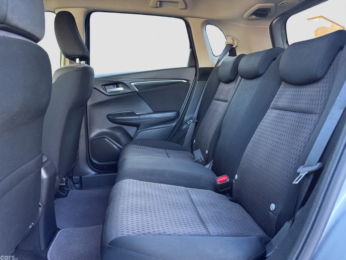 Honda Fit Hatchback, Petrol Hybrid, 2018, Silver