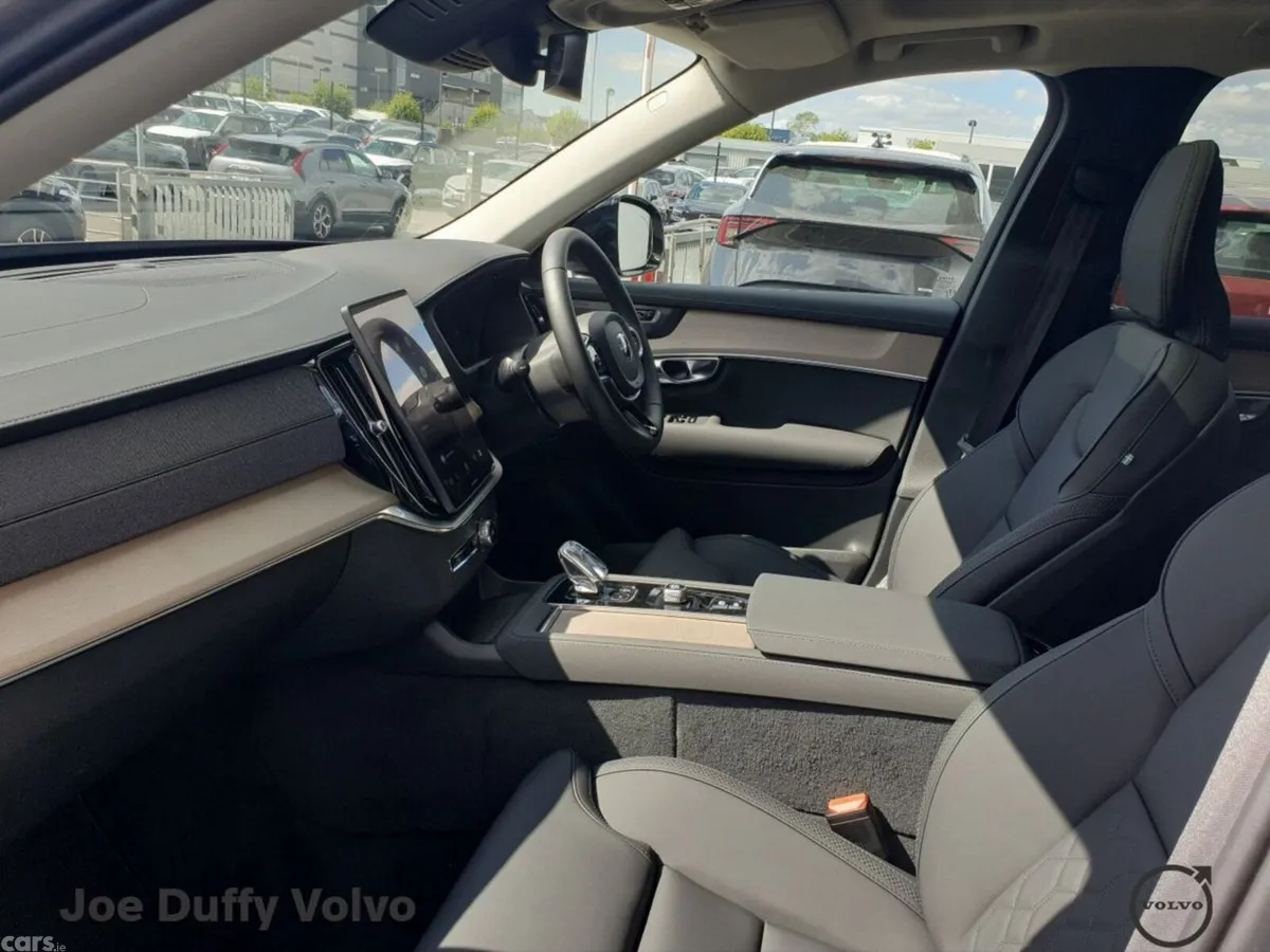 Volvo XC90 SUV, Petrol Plug-in Hybrid, 2026, Silver