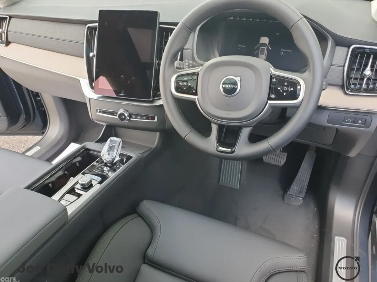 Volvo XC90 SUV, Petrol Plug-in Hybrid, 2026, Blue