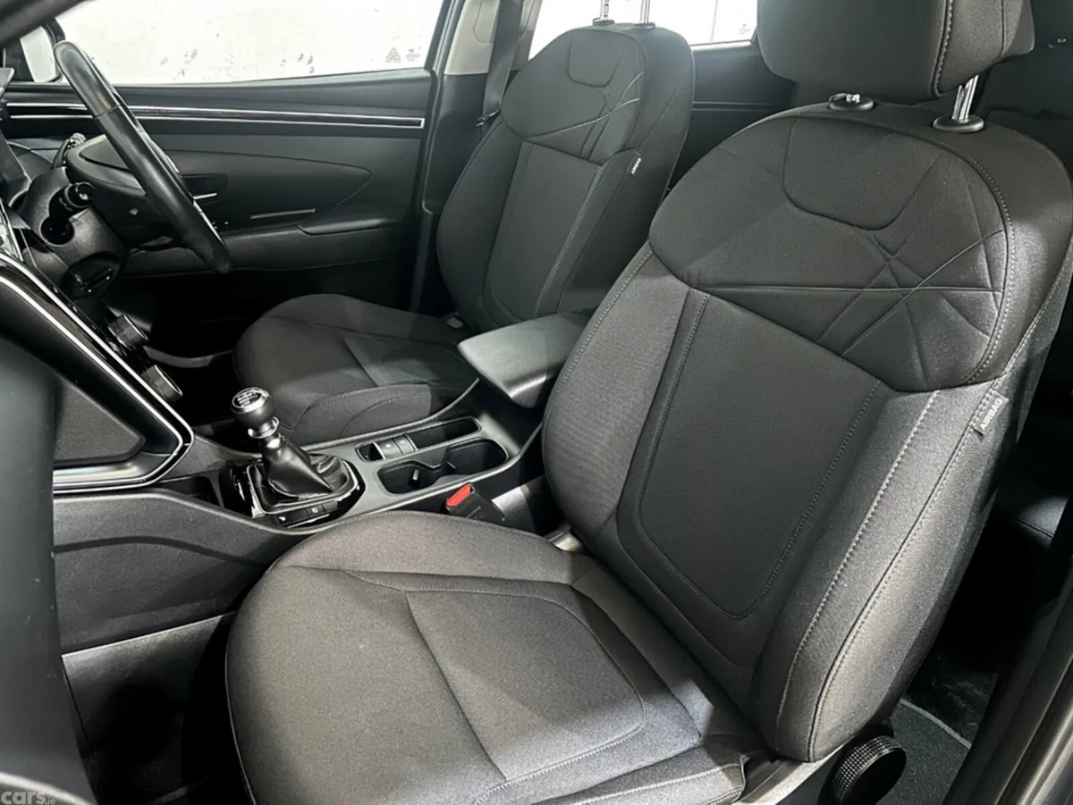 Hyundai Tucson MPV, Diesel, 2022, Blue