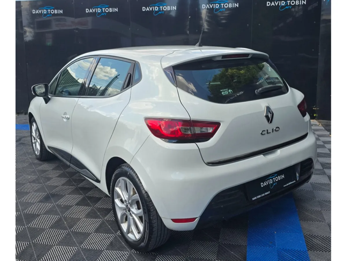 Renault Clio Hatchback, Petrol, 2019, White
