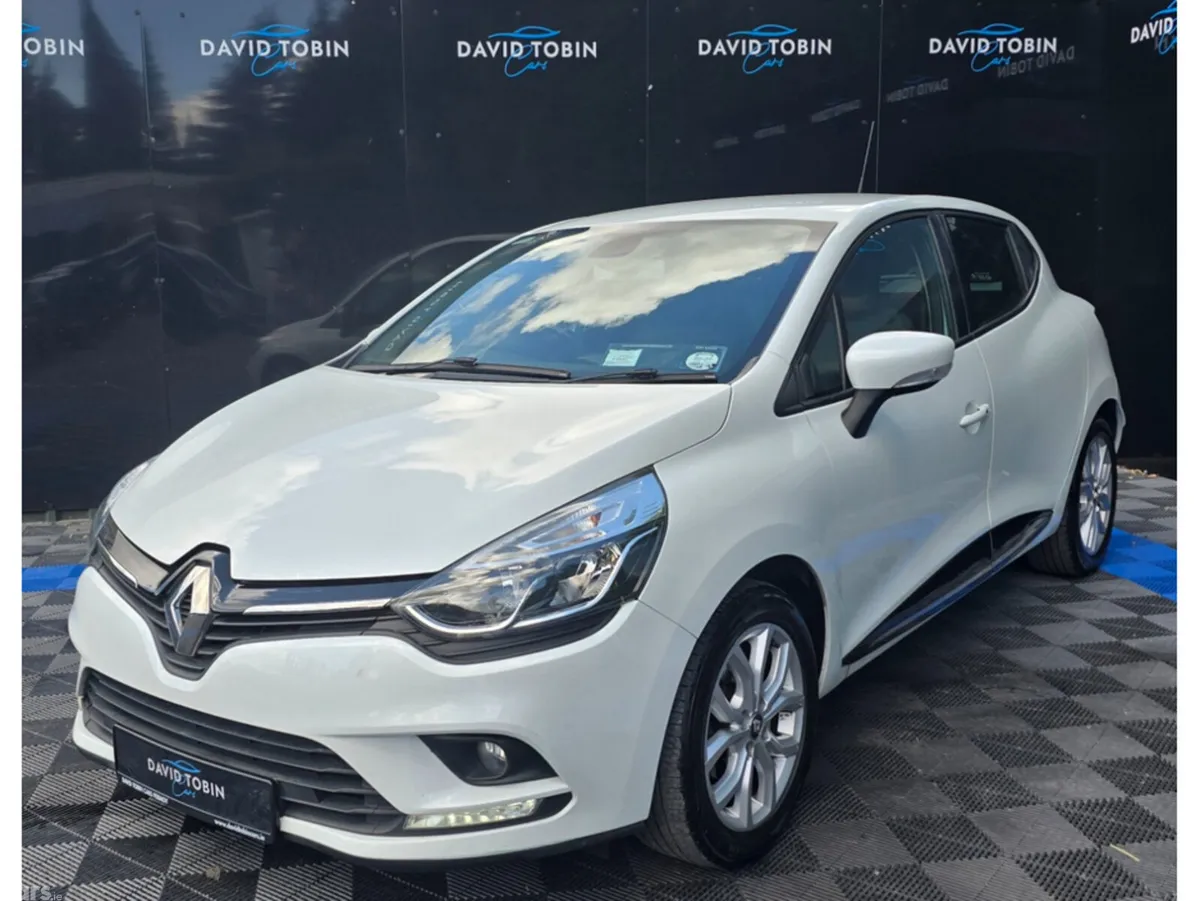 Renault Clio Hatchback, Petrol, 2019, White