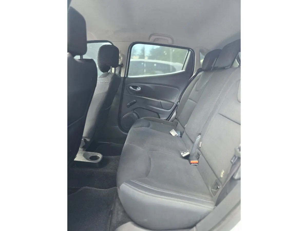 Renault Clio Hatchback, Petrol, 2019, White