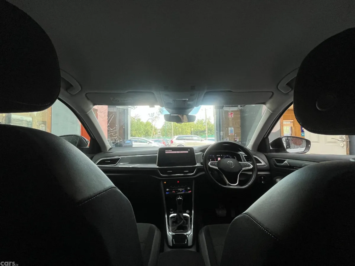 Volkswagen T-Roc SUV, Diesel, 2023, White