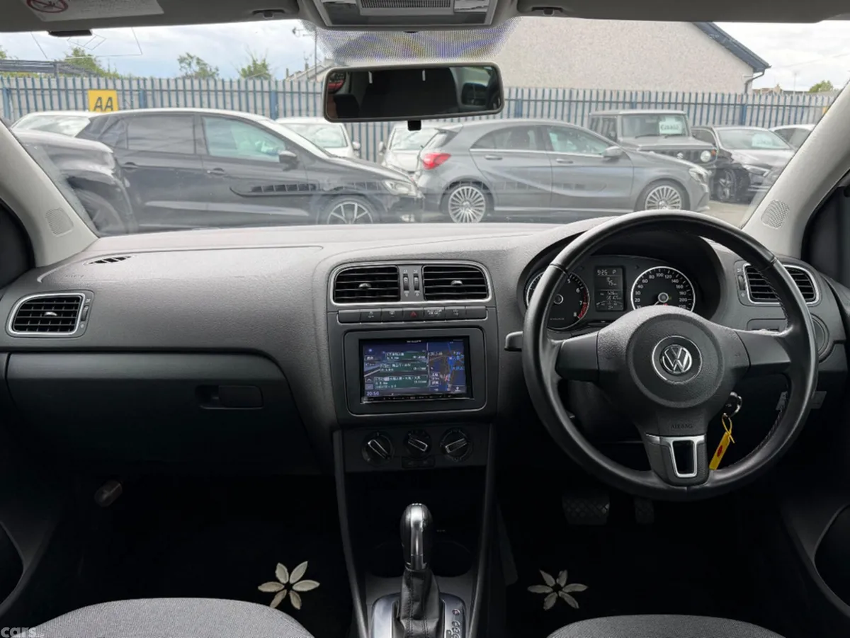 Volkswagen Polo Hatchback, Petrol, 2013, White