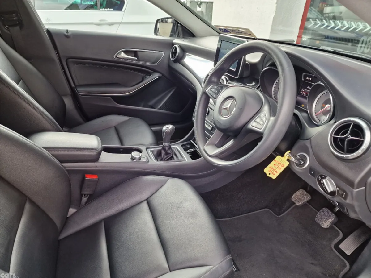 Mercedes-Benz CLA Saloon, Diesel, 2015, Black