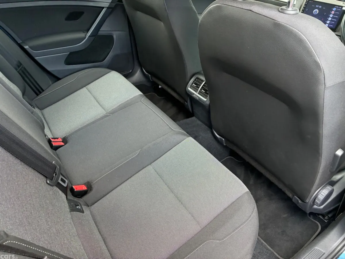 Volkswagen Golf Hatchback, Petrol, 2015, Blue
