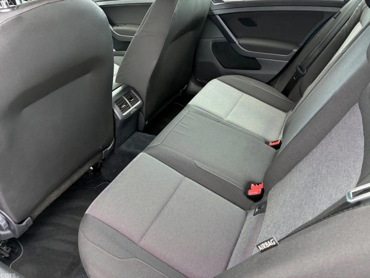 Volkswagen Golf Hatchback, Petrol, 2015, Blue