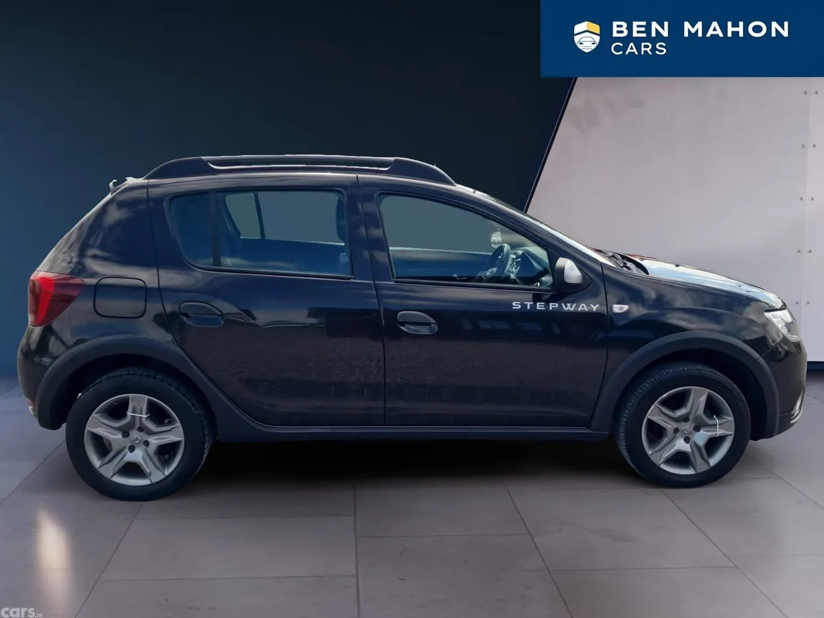 Dacia Sandero Stepway Hatchback, Diesel, 2020, Black