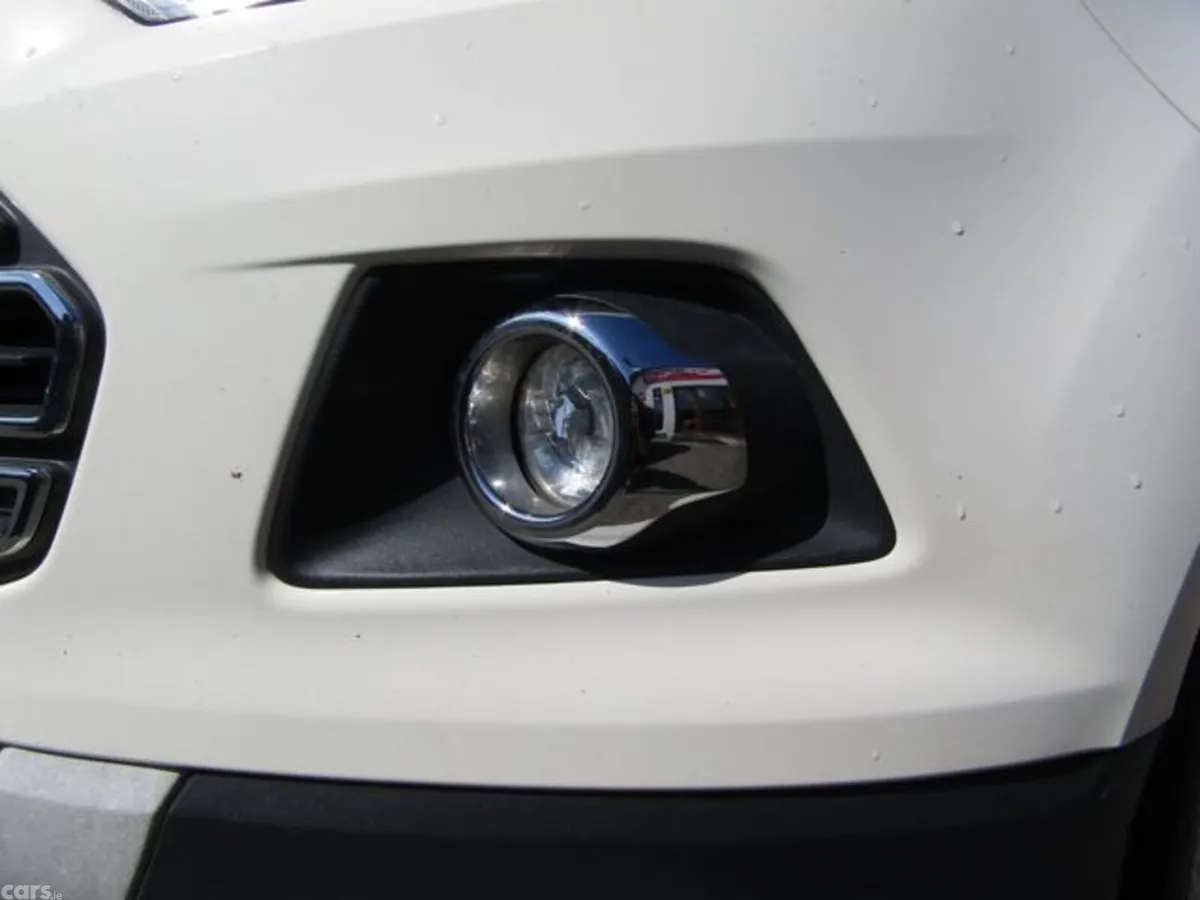 Ford EcoSport Hatchback, Diesel, 2015, White