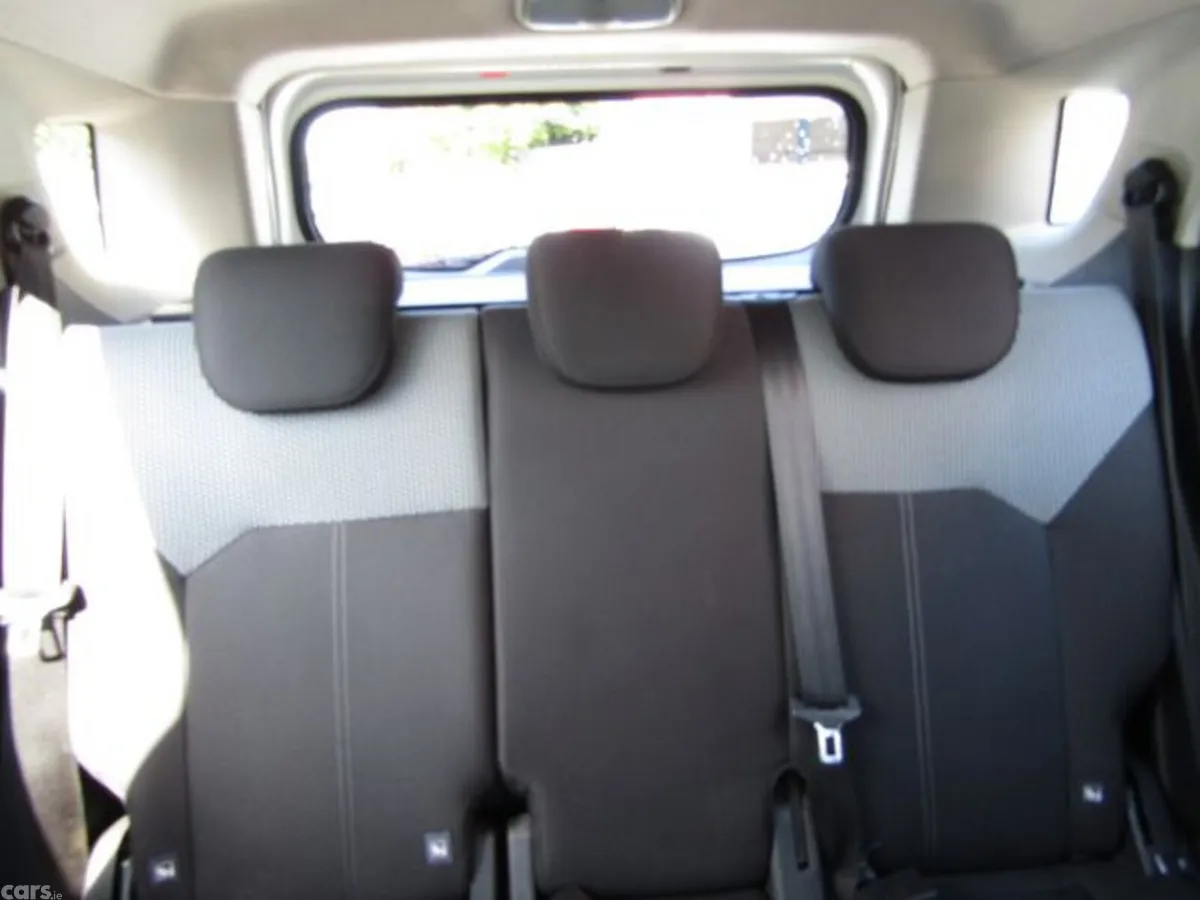 Ford EcoSport Hatchback, Diesel, 2015, White