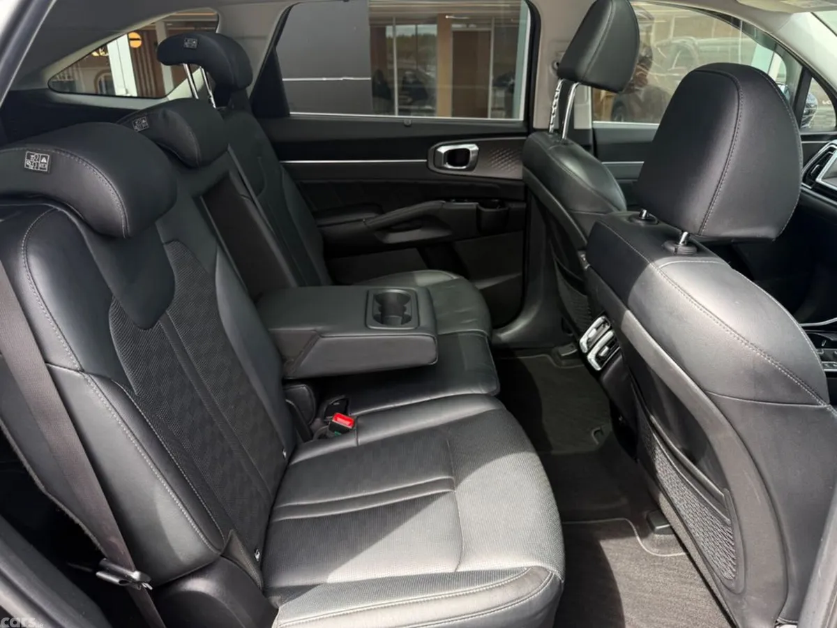 Kia Sorento MPV, Diesel, 2024, Black