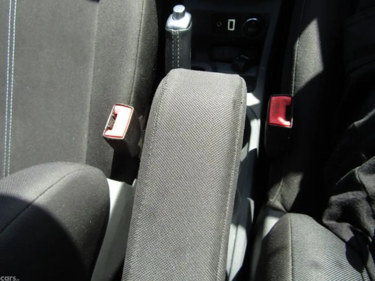 Ford EcoSport Hatchback, Diesel, 2015, White
