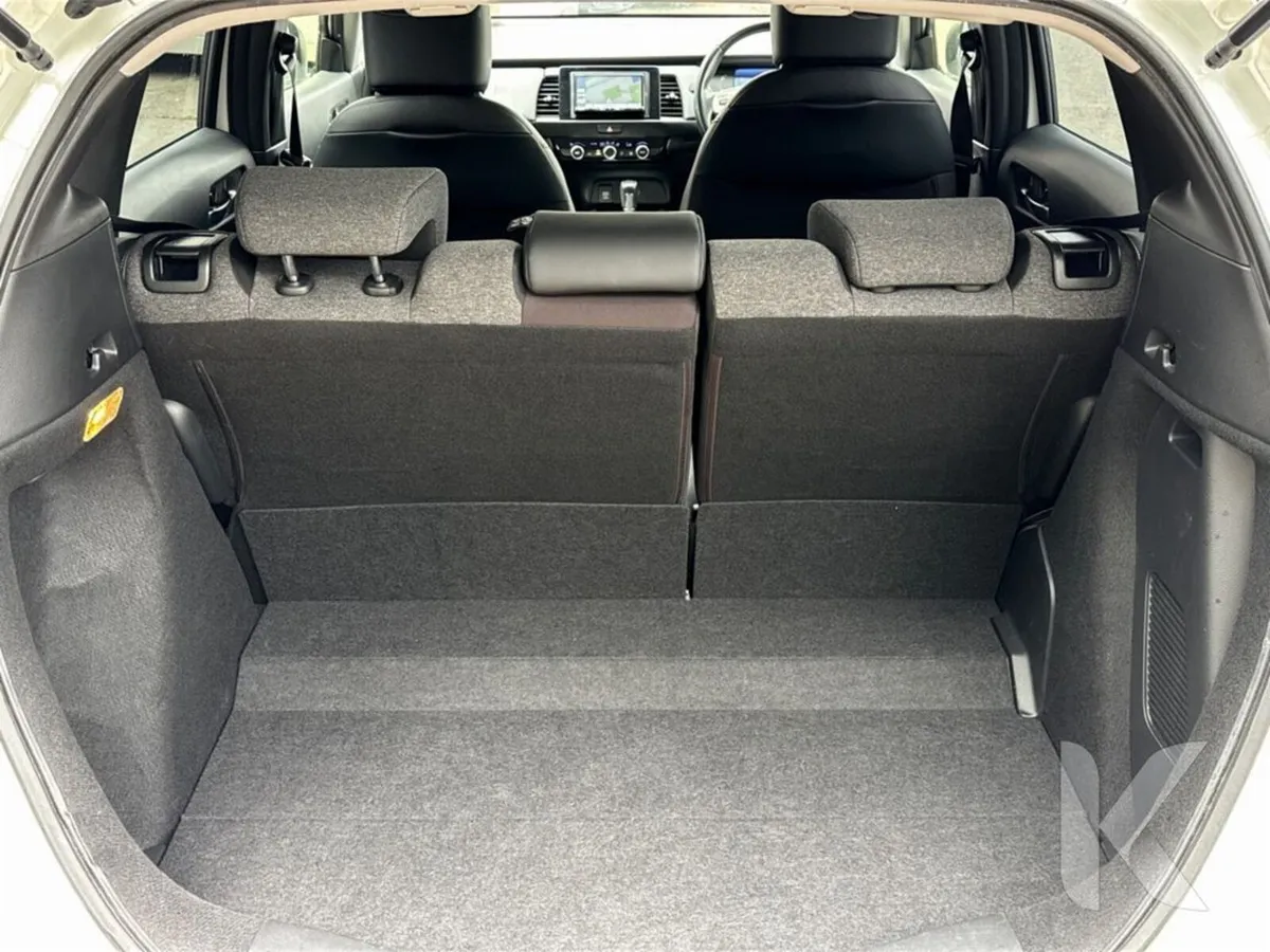 Honda Fit Hatchback, Petrol Hybrid, 2023, White