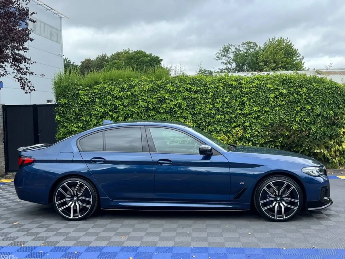 BMW 5-Series Saloon, Petrol Plug-in Hybrid, 2021, Blue