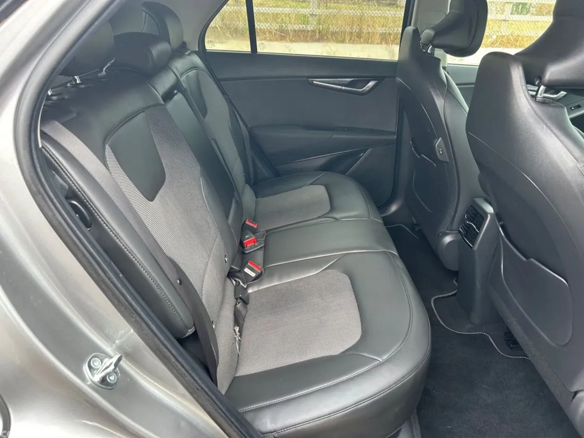 Kia e-Niro Hatchback, Electric, 2023, Grey
