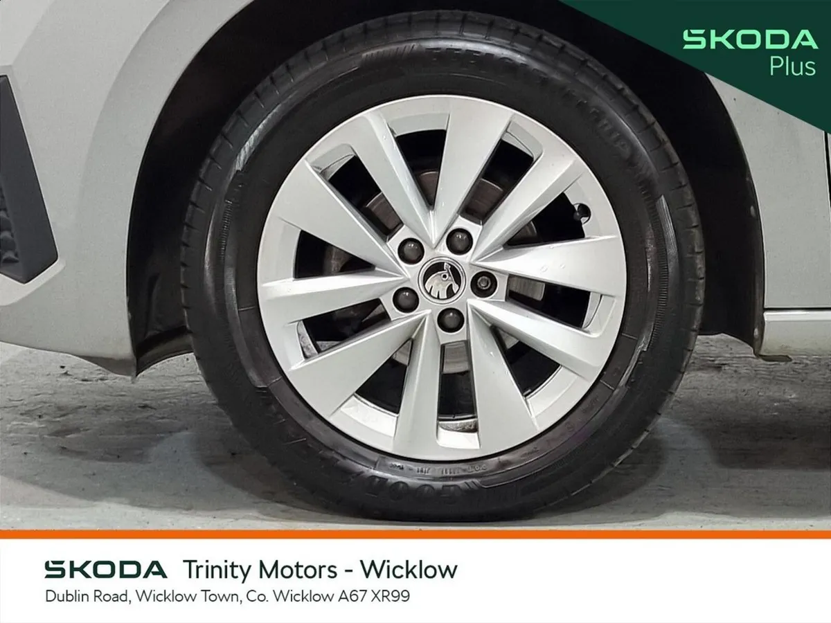 Skoda Scala Hatchback, Petrol, 2025, Grey