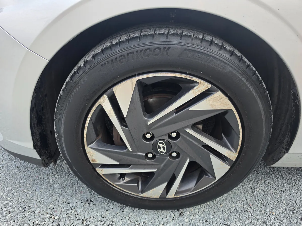 Hyundai i20 Hatchback, Petrol, 2021, Grey