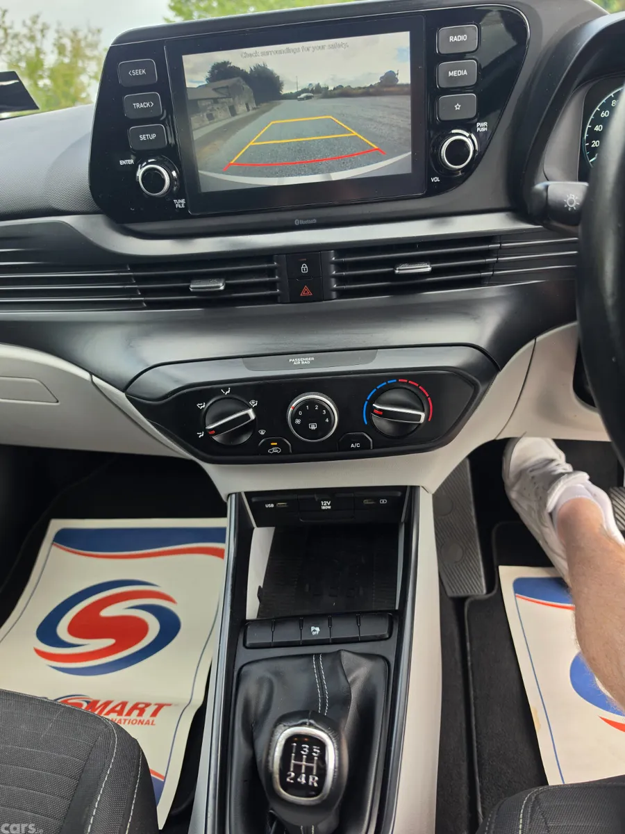 Hyundai i20 Hatchback, Petrol, 2021, Grey