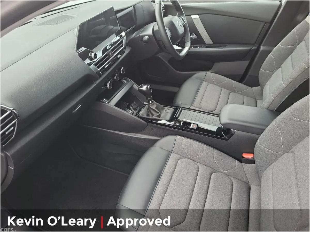 Citroen C4 Hatchback, Petrol Hybrid, 2025, White