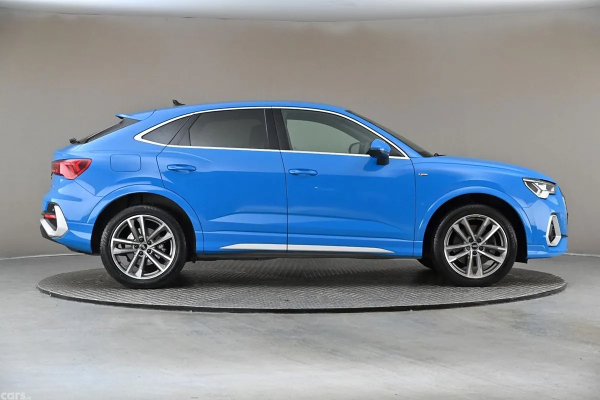 Audi Q3 SUV, Petrol, 2020, Blue