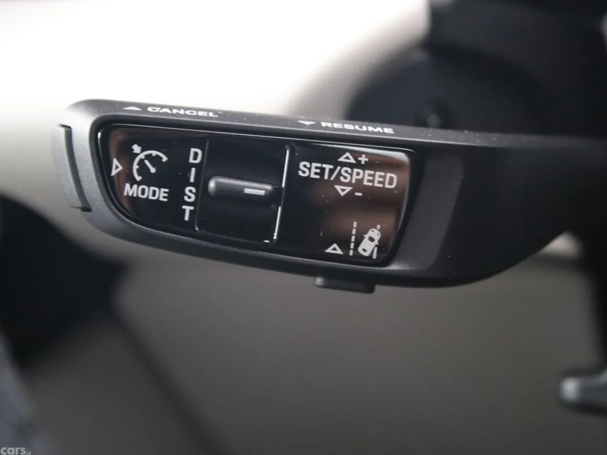 Porsche Macan SUV, Electric, 2026, Red
