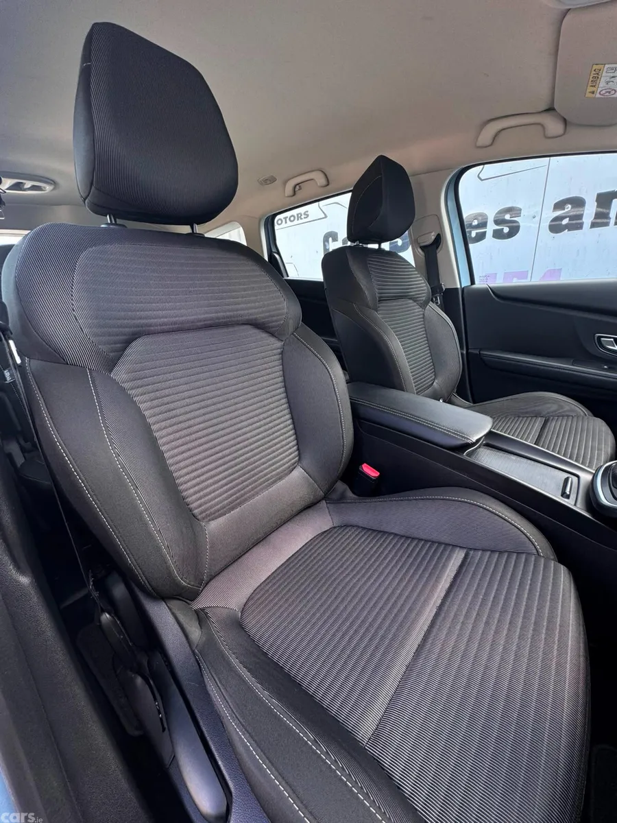 Renault Grand Scenic MPV, Diesel, 2019, Blue