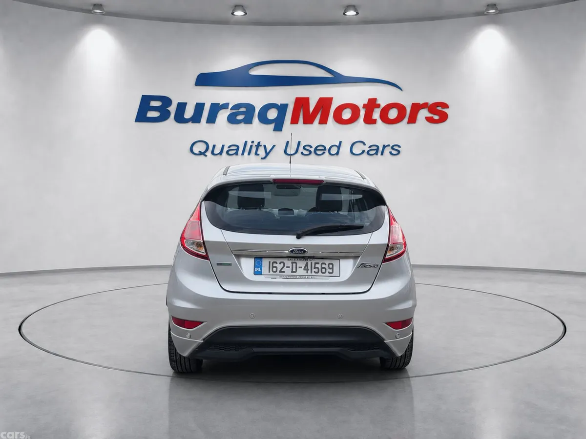 Ford Fiesta Hatchback, Petrol, 2016, Silver