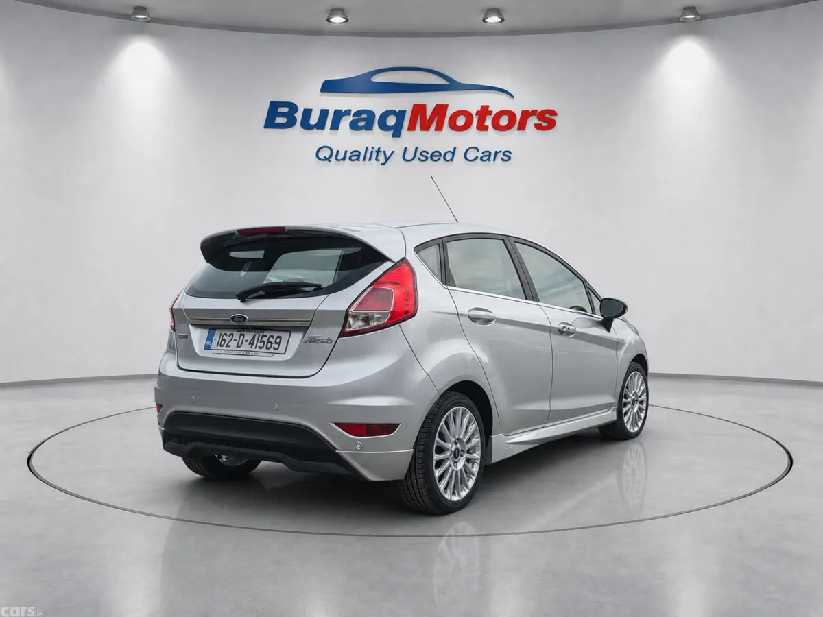 Ford Fiesta Hatchback, Petrol, 2016, Silver