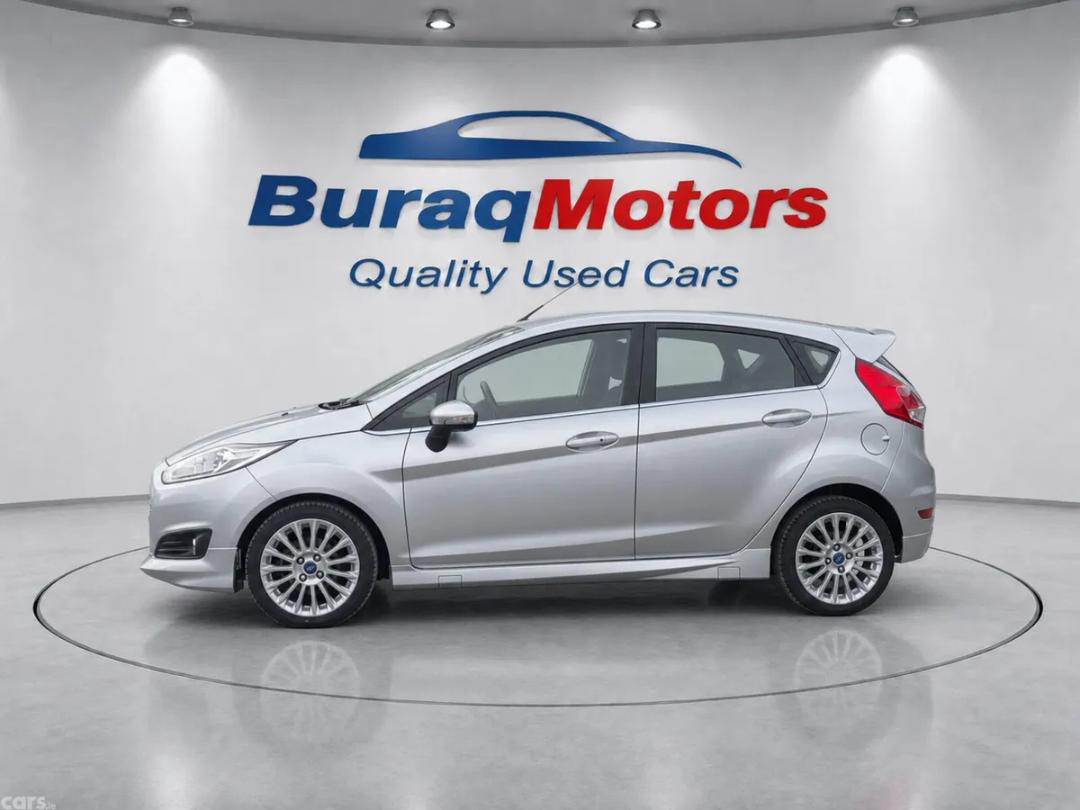 Ford Fiesta Hatchback, Petrol, 2016, Silver