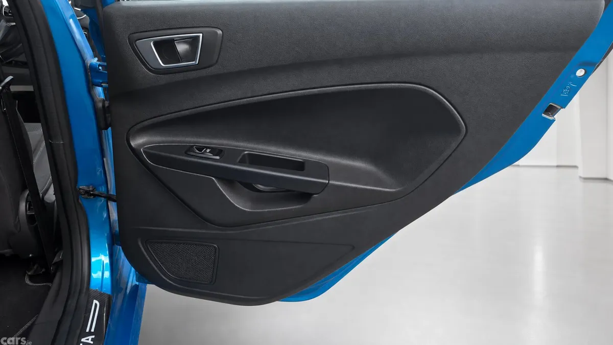 Ford Fiesta Hatchback, Petrol, 2016, Blue