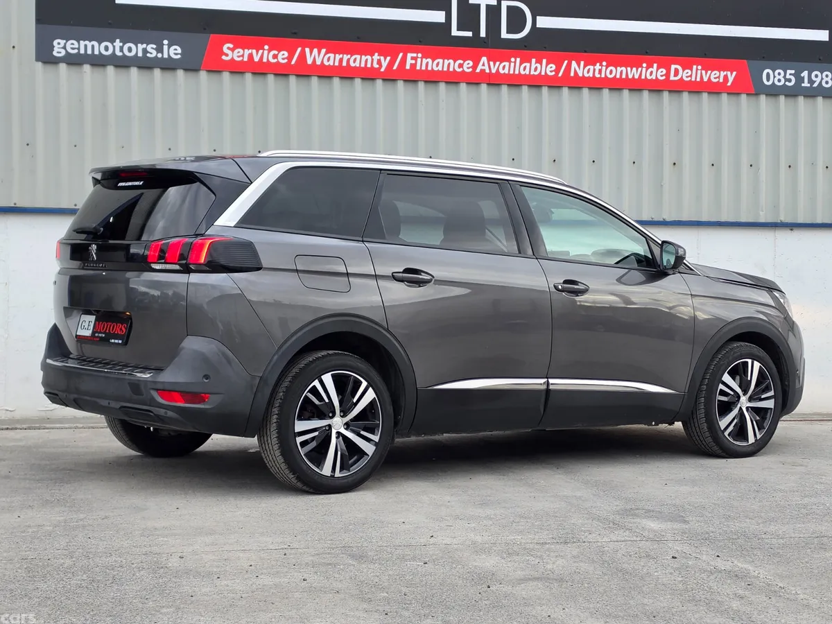 Peugeot 5008 MPV, Diesel, 2018, Grey
