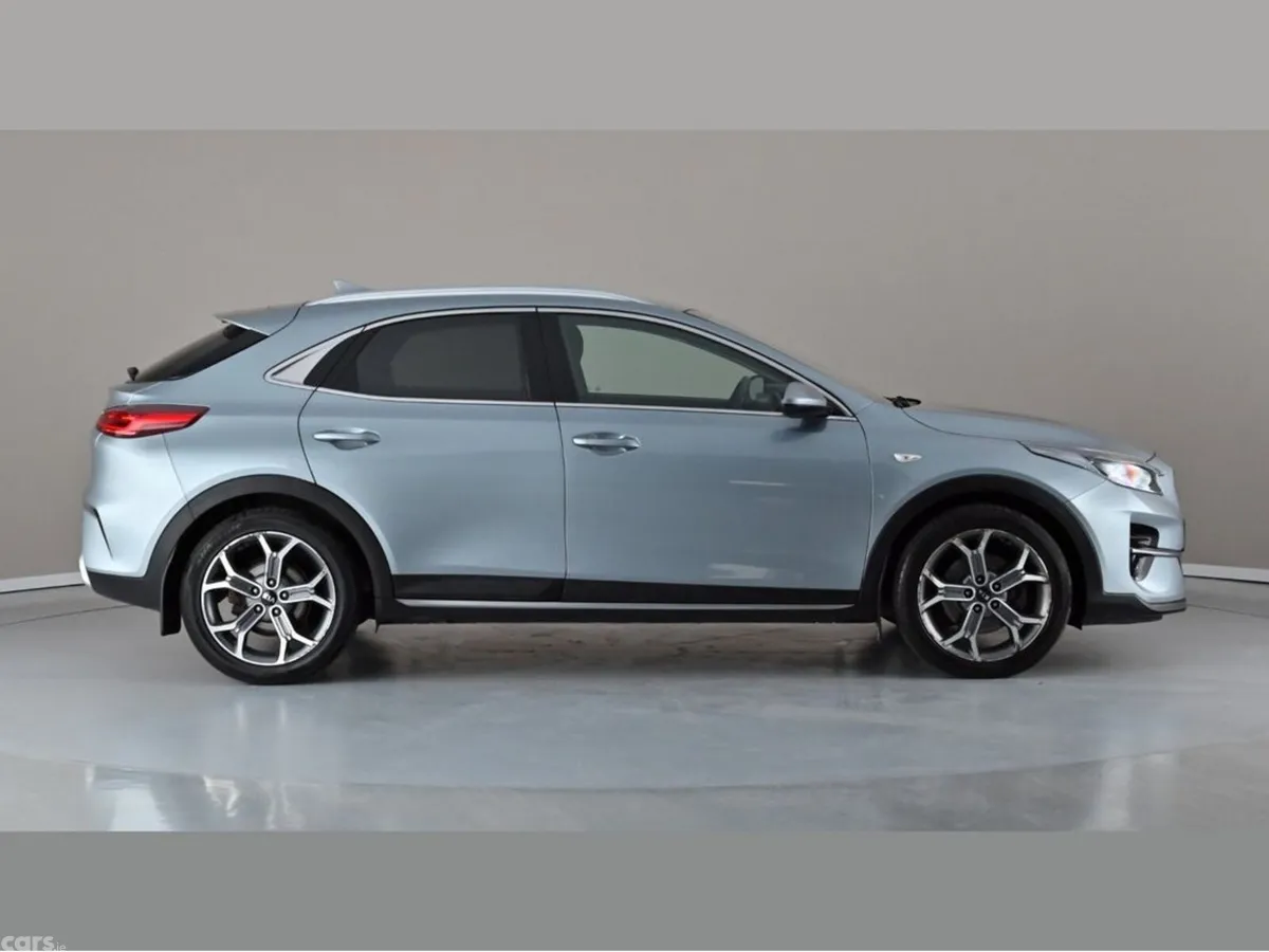 Kia XCeed Hatchback, Diesel, 2021, Grey