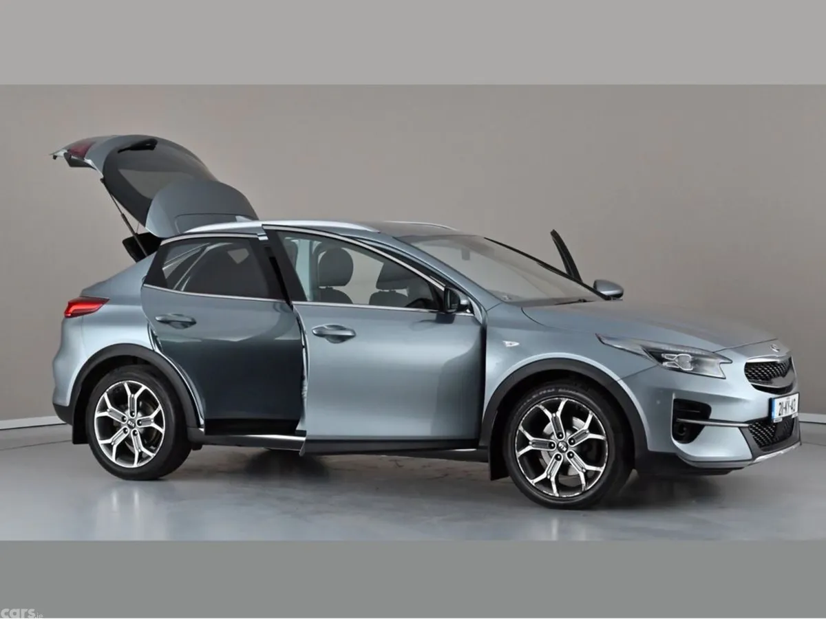 Kia XCeed Hatchback, Diesel, 2021, Grey