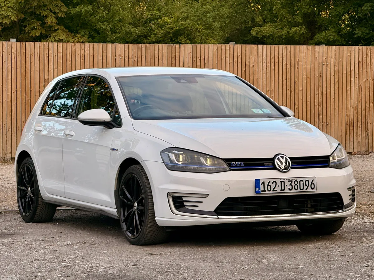 Volkswagen Golf Hatchback, Petrol Plug-in Hybrid, 2016, White