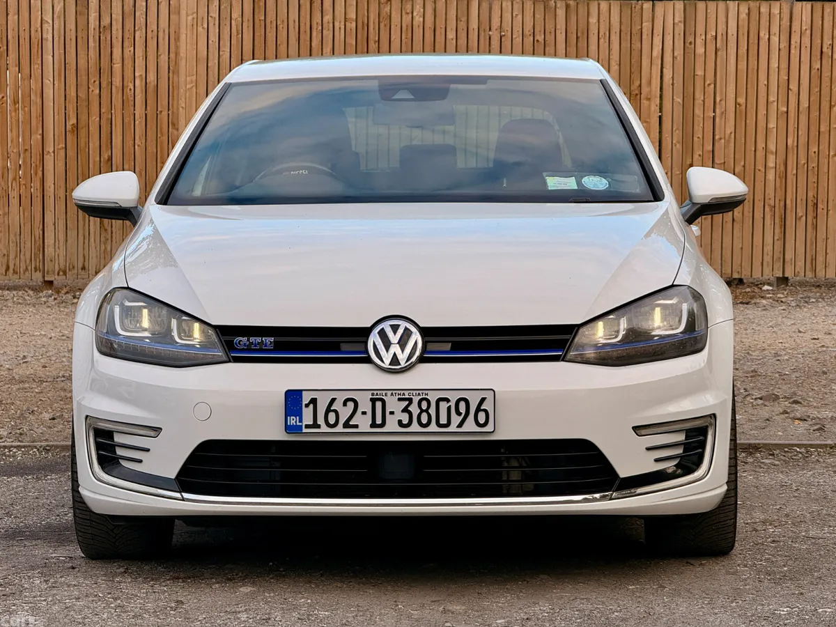 Volkswagen Golf Hatchback, Petrol Plug-in Hybrid, 2016, White