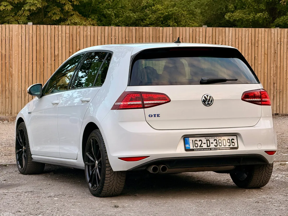 Volkswagen Golf Hatchback, Petrol Plug-in Hybrid, 2016, White
