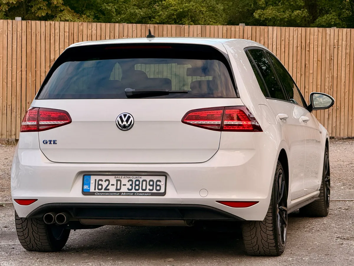 Volkswagen Golf Hatchback, Petrol Plug-in Hybrid, 2016, White