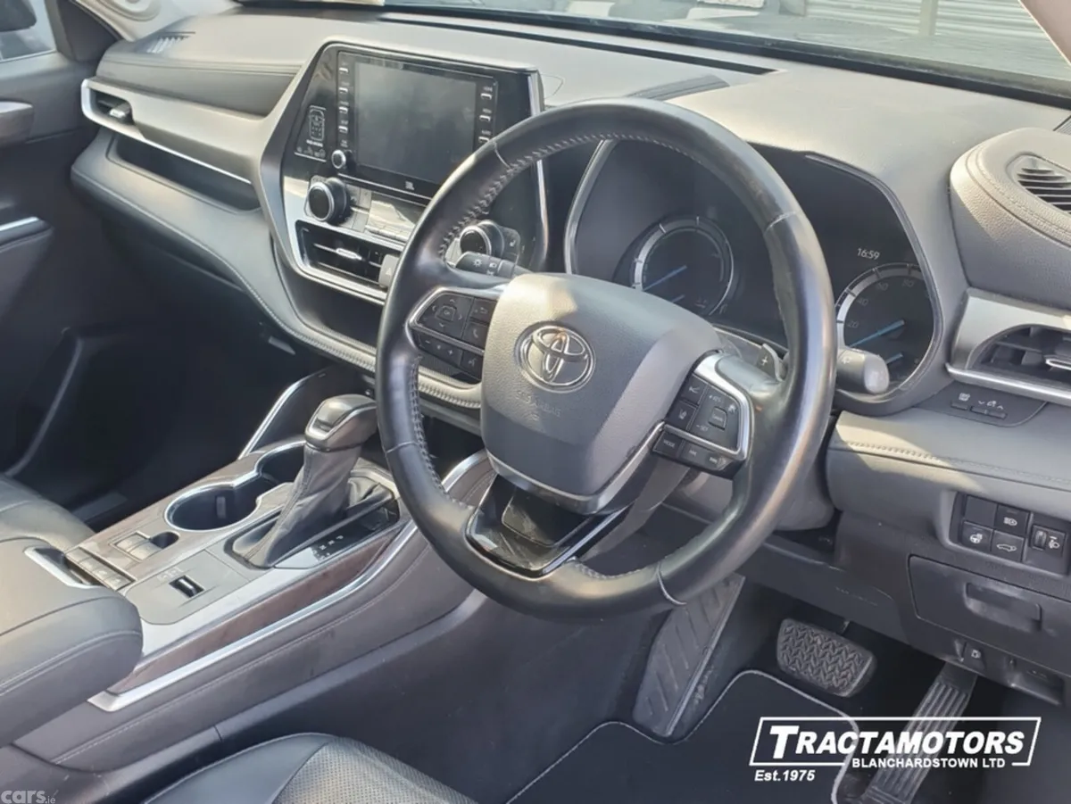 Toyota Highlander Estate, Petrol Hybrid, 2022, Black