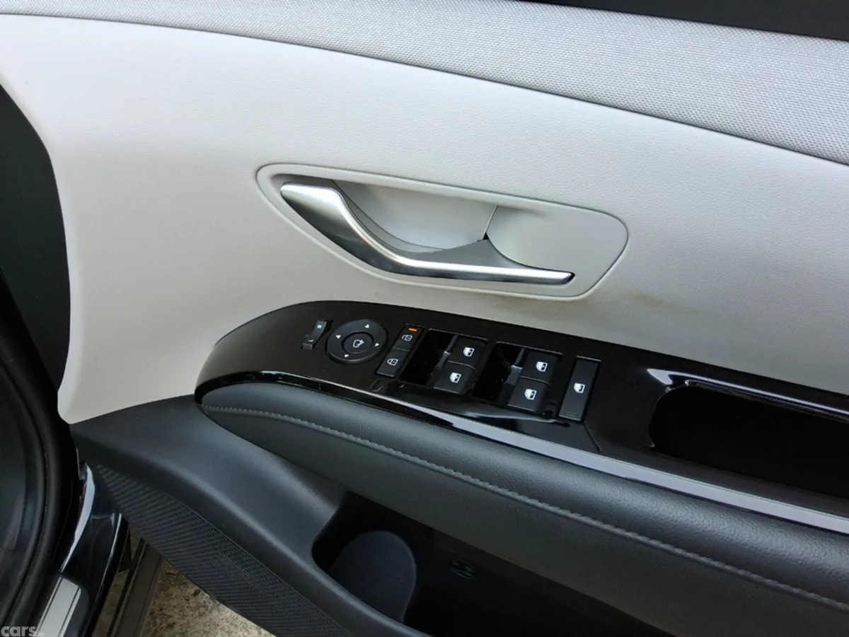 Hyundai Tucson MPV, Petrol Hybrid, 2024, Black