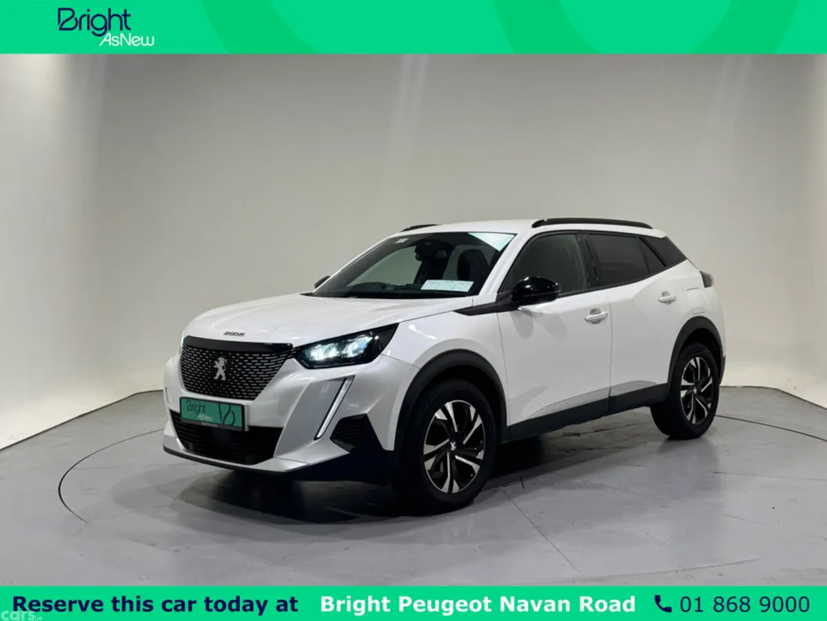 Peugeot 2008 MPV, Petrol, 2023, White