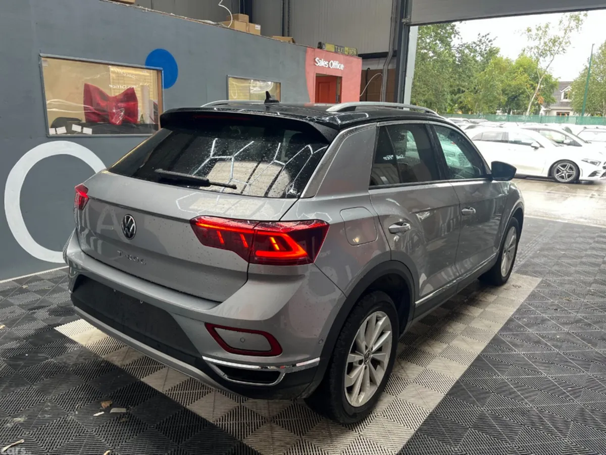 Volkswagen T-Roc SUV, Diesel, 2023, Silver