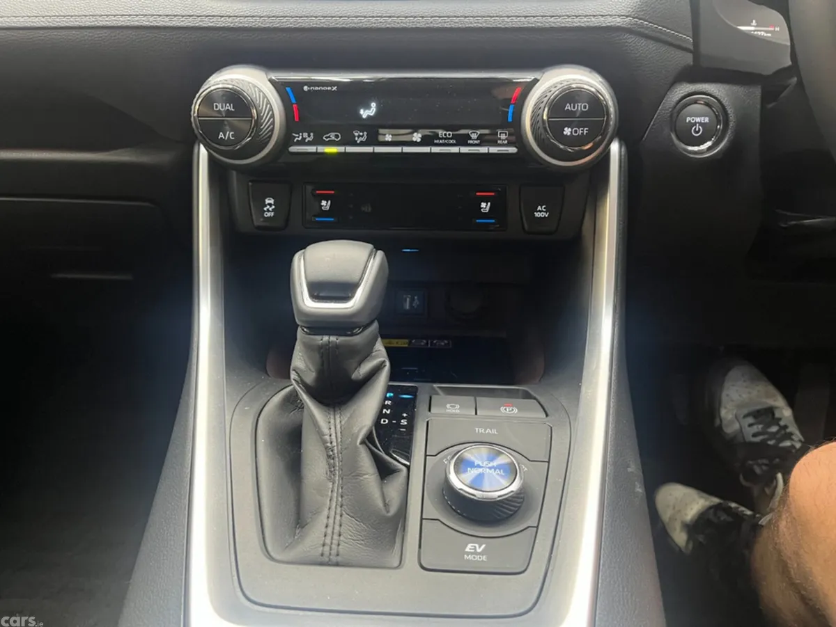 Toyota RAV4 SUV, Petrol Hybrid, 2025, Blue