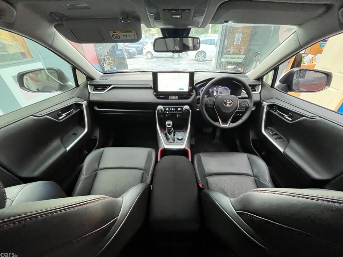 Toyota RAV4 SUV, Petrol Hybrid, 2024, Black