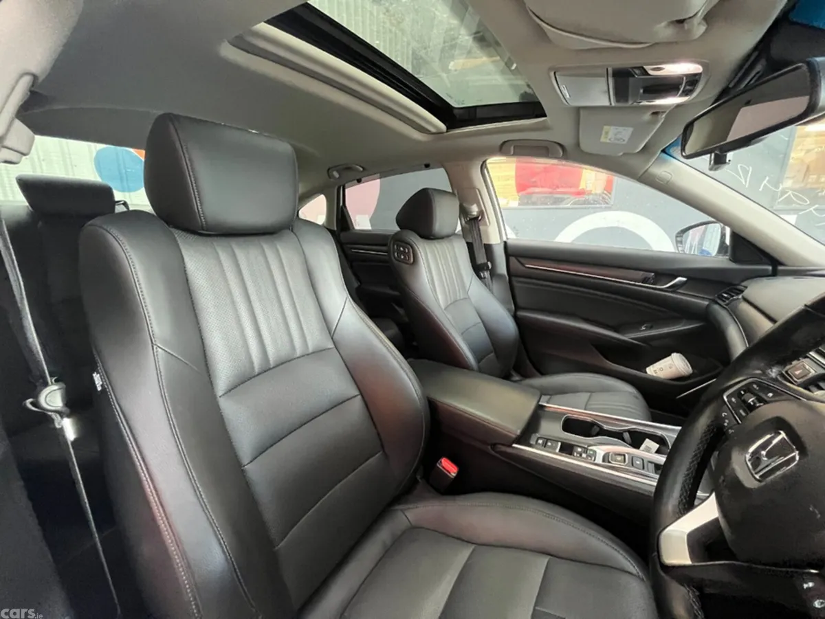 Honda Accord Saloon, Petrol Hybrid, 2022, White