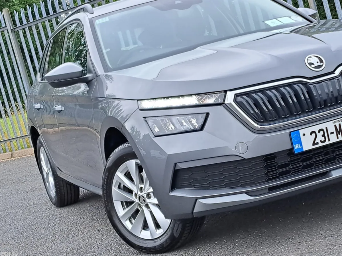 Skoda Kamiq Hatchback, Petrol, 2023, Grey