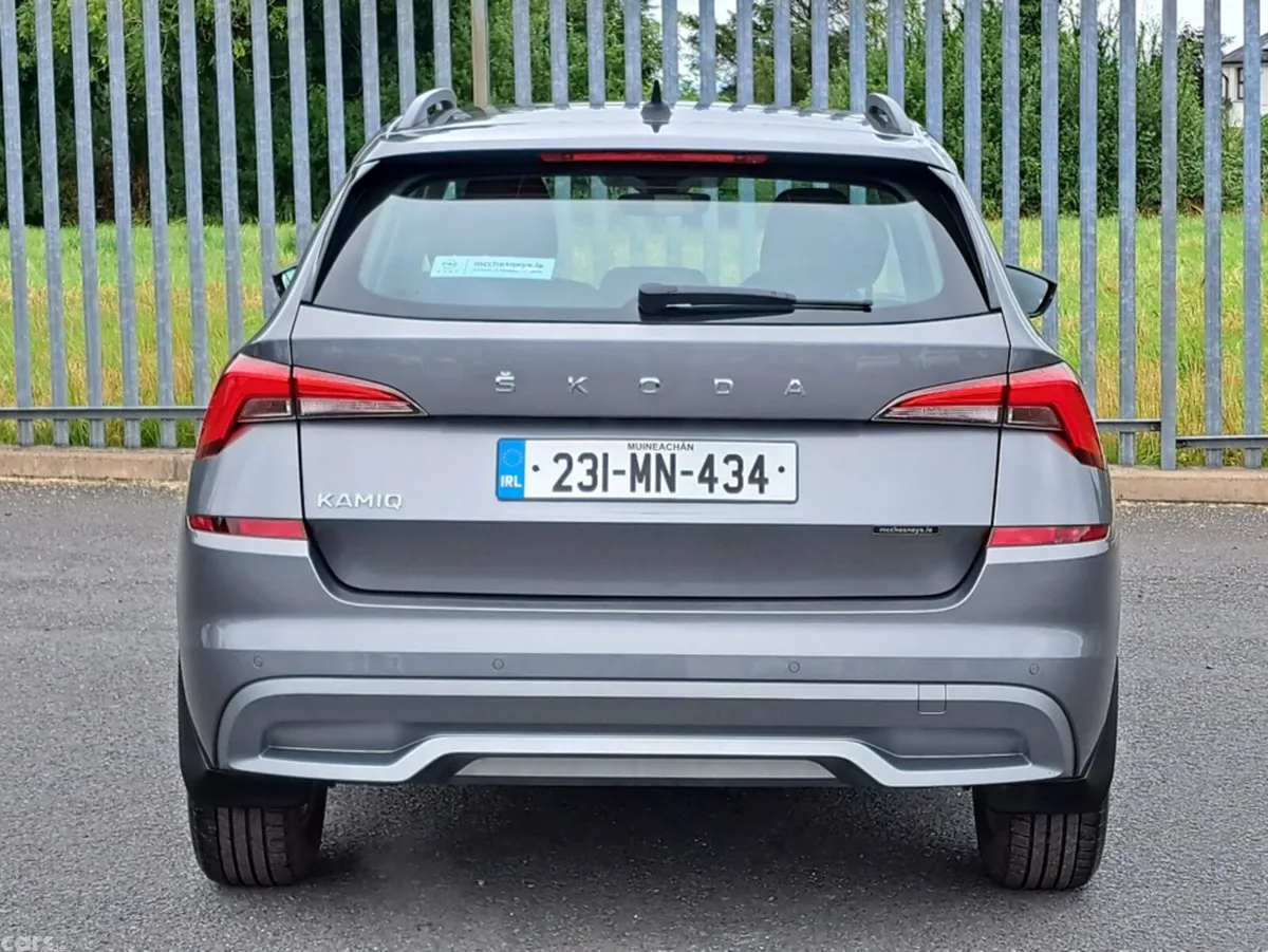 Skoda Kamiq Hatchback, Petrol, 2023, Grey