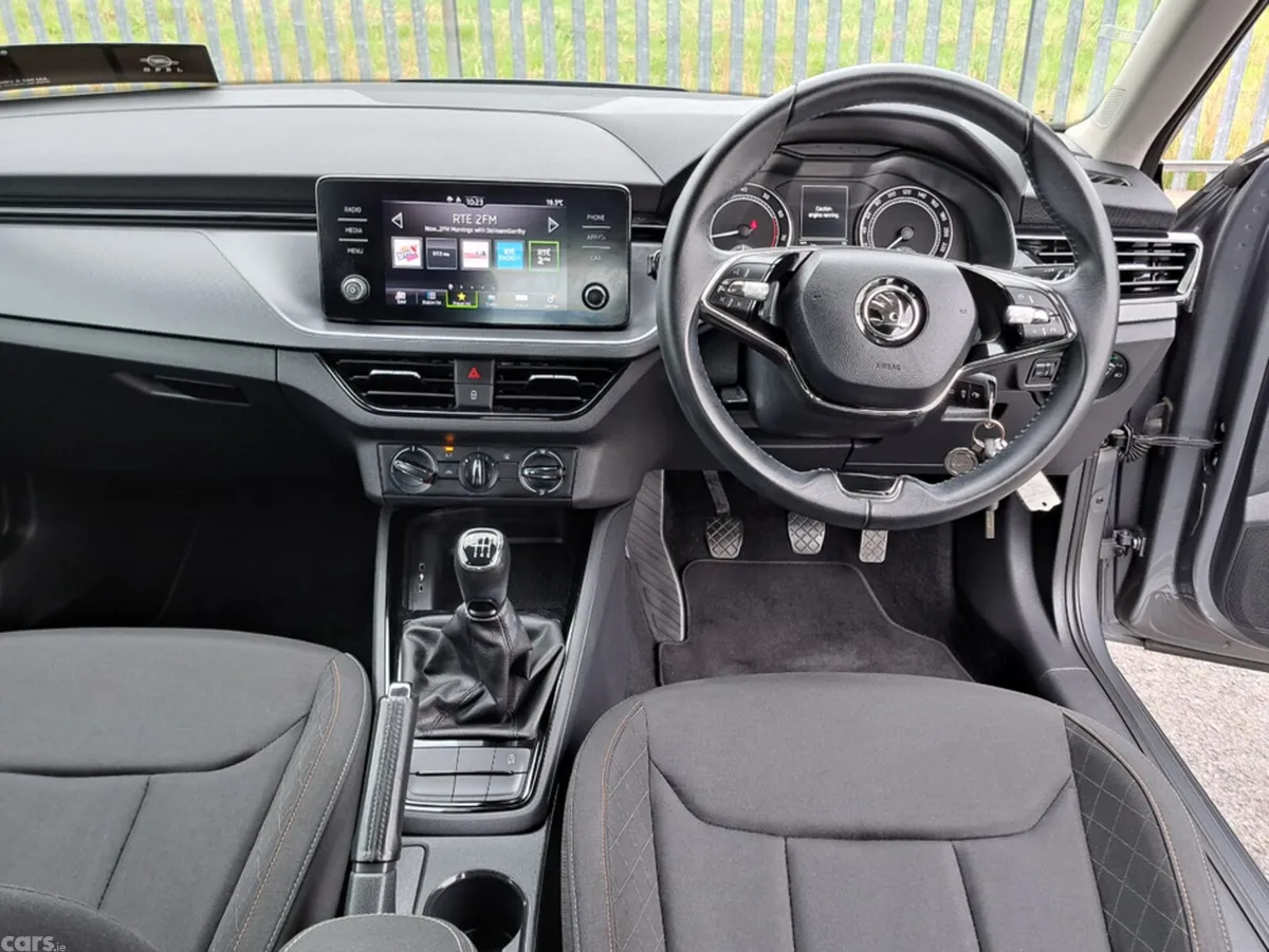 Skoda Kamiq Hatchback, Petrol, 2023, Grey