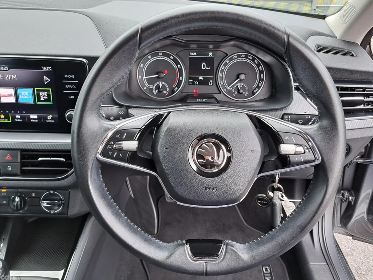 Skoda Kamiq Hatchback, Petrol, 2023, Grey
