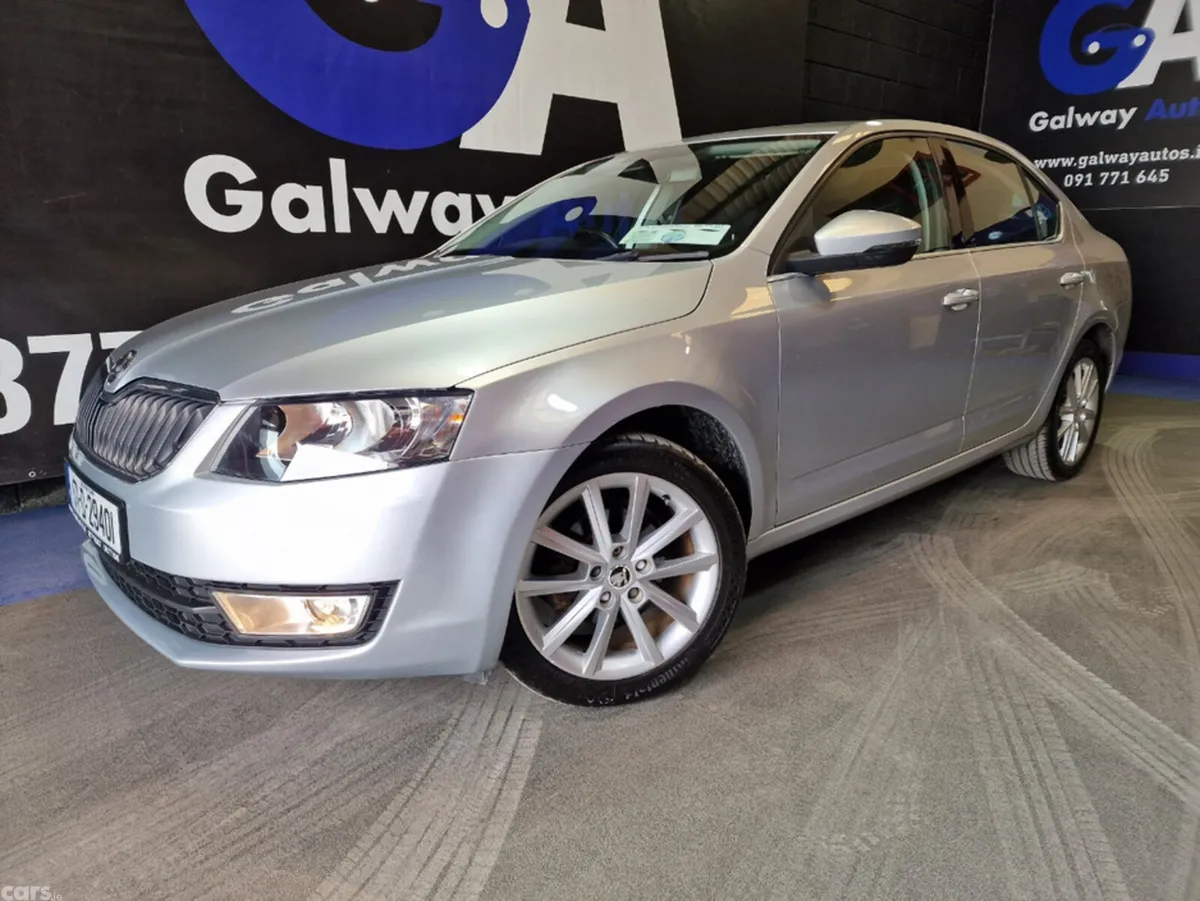 Skoda Octavia Hatchback, Diesel, 2017, Grey